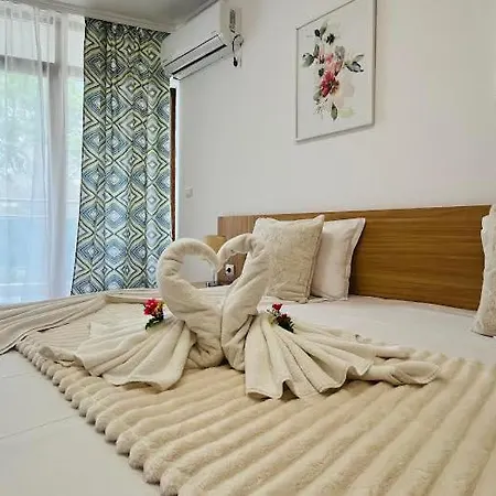 Kaya Atelie 1 Sunny Slăntjev Brjag